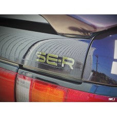 SE-R badge 